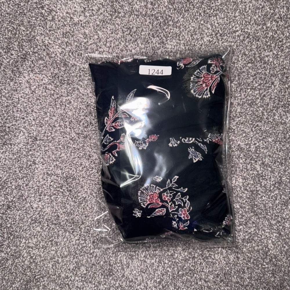 Mudd Women's Black Floral Cold Shoulder Romper Spaghetti Straps Size Large - Picture 11 of 11